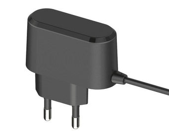 kopen Witte/Zwarte Universele Reisadapter 5V 1A 5V 2.1A voor Snelle Charhing online manufacture
