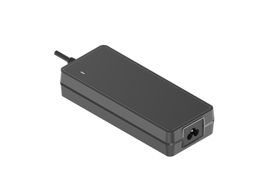 kopen Desktopadapter met 5-52A uitgangsspanning en efficiëntie ≥85% UL/CUL/TUV/GS/CE/CCC online manufacture