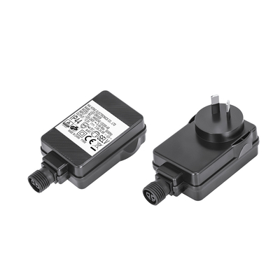 Goede prijs. 24W universele Adapter met Kortsluiting/Overbelasting/over Voltagebescherming online