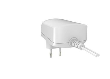 Goede prijs. De witte Adapter van 12V 2A 24w AC Universeel met de EU-Stop 2pin 2000ma online